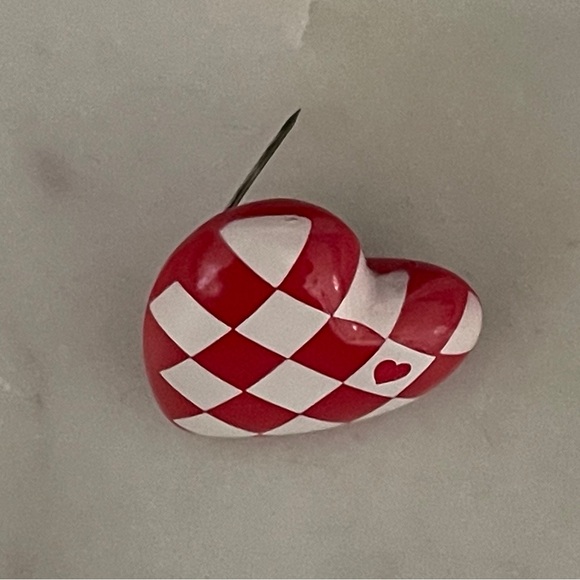 Vintage Hallmark brooch heart checkerboard. - Picture 4 of 6